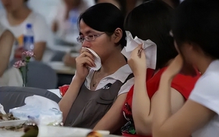 Trượt tất cả nguyện vọng vào lớp 10, sĩ tử Hà Nội viết vài dòng tâm sự khiến ai cũng rưng rưng: "Con mong cha mẹ hãy hiểu con hơn"
