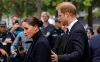 Bức ảnh của Hoàng tử George: Cú sốc lớn với vợ chồng Harry và Meghan khi nỗi bất an trở thành hiện thực
