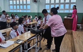 Những tình huống "khó đỡ" ngày tựu trường của học sinh TP HCM