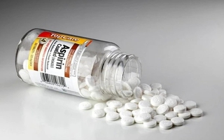 Aspirin là thuốc gì mà được các nhà khoa học cho là có thể giúp giảm nguy cơ ung thư?