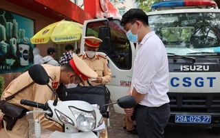 Quyền hạn của CSGT khi kiểm soát trật tự an toàn giao thông theo luật mới