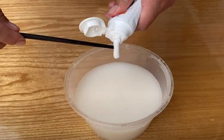 Giữ lại nước vo gạo rồi trộn kem đánh răng, tôi bất ngờ với 5 công dụng giúp tiết kiệm cả tiền lẫn sức