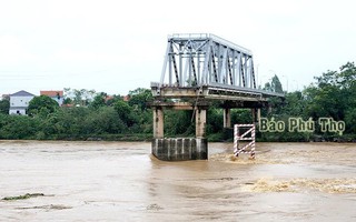Nguyên nhân vụ sập cầu Phong Châu ở Phú Thọ