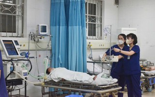 Quảng Ninh mất điện diện rộng, 6 người ngộ độc khí CO, 2 ca nguy kịch