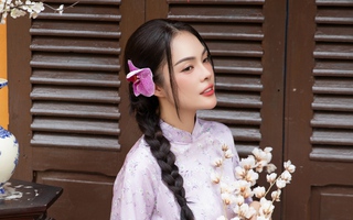 Dương Cẩm Lynh diện áo dài, khoe eo thon chào đón Tết Ất Tỵ