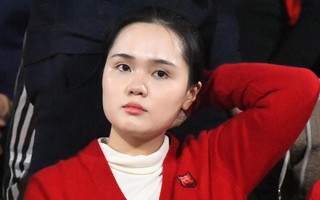 Vợ Duy Mạnh bị chê ăn mặc