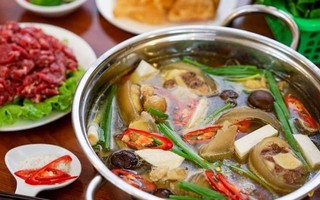 Cách làm lẩu đuôi bò mềm ngon