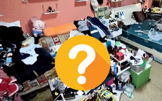 Bức ảnh chụp phòng khách, chỉ có 4 người thấy bình thường, còn lại đều... nhức mắt