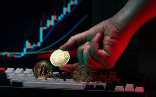 Chạy theo tiền ảo như con bạc khát nước, tôi trắng tay như hồi mới ra trường