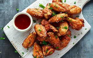 Cách làm gà chiên sốt mặn ngọt ngoài giòn, trong mềm