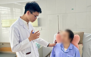 Nữ bệnh nhân Hà Nội mang khối u khổng lồ sau 16 đợt hoá trị: Lời cảnh báo về việc phát hiện sớm và điều trị kịp thời ung thư vú