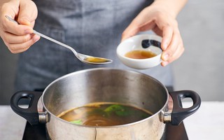Khi nào nên nêm nước mắm vào món ăn?