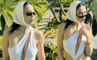 Ninh Dương Lan Ngọc hở bạo với bikini cắt xẻ cực cháy, vòng 1 lấp ló "đốt mắt" người nhìn