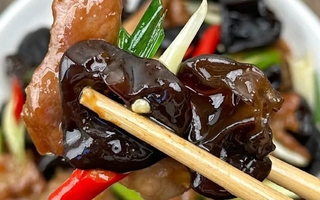 Việt Nam có món đen như than nhưng giàu sắt gấp 20 lần rau chân vịt, mệnh danh là “nữ hoàng” làm sạch mạch máu