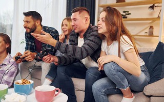 3 việc người EQ cao không bao giờ làm khi đến nhà đồng nghiệp: Dù thân đến mấy vẫn bị coi là tối kỵ