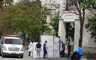 Vụ lan can rơi làm 3 nữ sinh nhập viện, Trường Đại học Vinh nói gì?