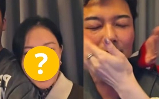 Nóng: Nữ ca sĩ số 1 showbiz say rượu âu yếm đàn anh hơn 9 tuổi trên livestream, quản lý tức tốc can thiệp