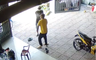 Tình hình sức khoẻ mới nhất của người bị bắn trong vụ nổ súng ở Vĩnh Long: Đang thở máy, điều trị chống phù não