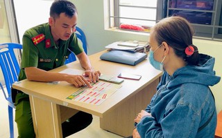 Chủ tiệm vàng lật tẩy bí mật về gói hàng 800 triệu USD khi một phụ nữ đến chuyển tiền