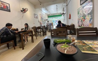 Lòng Chát Quán chính thức mở cửa lại sau lùm xùm “lòng se điếu 40m”, lượng khách hàng ghé quán gây chú ý