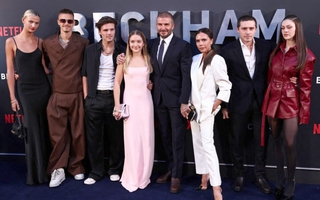 Toàn cảnh mâu thuẫn gia đình khiến Beckham suy sụp, con trai bị tố vô ơn, mẹ chồng nàng dâu "cơm không lành canh không ngọt"