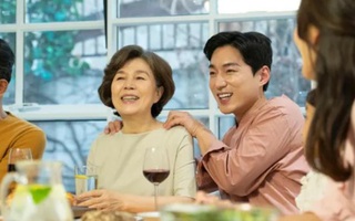 Mẹ chồng tương lai định sang tên sổ đỏ đất cho con trai trước khi cưới, nhưng bố anh nói một câu khiến tôi cũng có phần