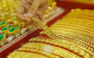 Giá vàng liên tục giảm mạnh: Nên mua hay bán?