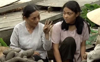 Cảnh phim "giả bán khoai lấy tin mật" viral nhất hiện tại: Xem xong mới hiểu vì sao hút 10 triệu view