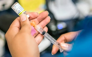 Có phải cứ tiêm vắc xin HPV là cả đời không nhiễm virus HPV nữa?