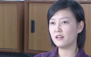 Người phụ nữ trúng độc đắc 3,2 tỷ đồng, cảnh sát thông báo: "Cô không không nhận được đồng nào, còn mất thêm 300 triệu"