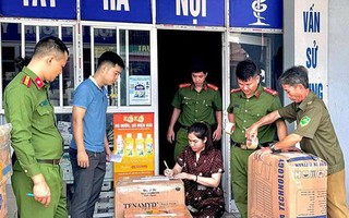 Phát hiện 2 cơ sở kinh doanh thuốc tây không phép