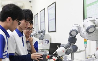 Tuyển sinh Đại học 2025: Lưu ý khi xét tuyển nhóm ngành vi mạch bán dẫn