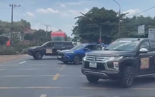 Điều tra vụ 2 ô tô chặn quốc lộ để "dẹp đường" cho đoàn xe doanh nhân