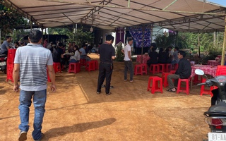 Phát hiện 3 mẹ con tử vong trong căn nhà khóa cửa: Nghi người mẹ đầu độc