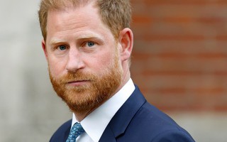 Harry bị tẩy chay