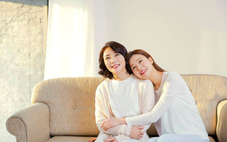Không hề giàu có nhưng mẹ tôi tiết kiệm đều 1,8 triệu mỗi tháng, sau 7 năm có 150 triệu để đặt cọc mua nhà