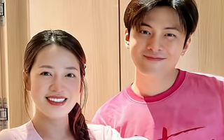 Bức ảnh để lộ cận nhan sắc thật của Puka hậu sinh con đầu lòng