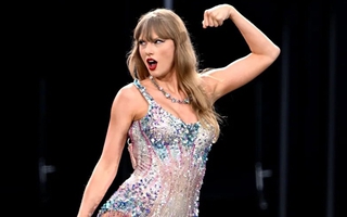 Bạn trai Taylor Swift không dám cầu hôn