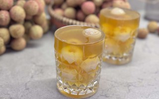 Cách ăn vải thiều "rất khác", không sợ nóng: Tận dụng cả vỏ và làm thế này vừa đã khát lại giải nhiệt, ngon miệng
