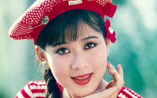 'Nữ hoàng ảnh lịch' có cát-sê hơn 10 cây vàng, từng bị nhầm là vợ Lý Hùng