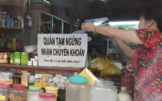 Nhiều hàng quán bất ngờ thông báo chỉ nhận tiền mặt: Từ chối chuyển khoản có "né" được thuế?