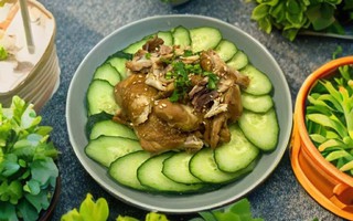 Cho 3 chiếc đùi gà vào nồi cơm điện, nấu "nhàn tênh", 20 phút sau pha nước sốt rưới lên là có món ăn cực ngon miệng