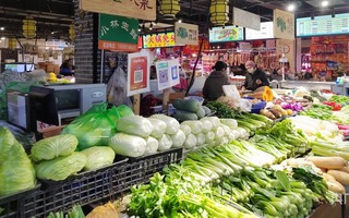 Mẹ tôi - người phụ nữ nông thôn ít học nhưng lại là "cao thủ" đi chợ, thâu tóm mọi sạp hàng