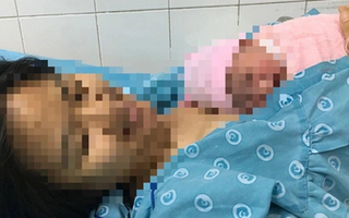 Thạc sĩ 35 tuổi sinh con không cắt dây rốn, ngâm nhau trong muối, con viêm phổi không cho tiêm