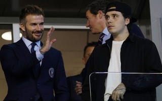 David và Victoria Beckham lo sợ: Brooklyn bị “giam lỏng” trong căn biệt thự 10 triệu bảng do nhà vợ đứng tên