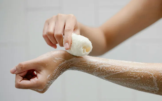 Nên tắm vào buổi sáng hay buổi tối?