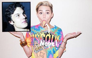 Miley Cyrus mê tình mới như điếu đổ 