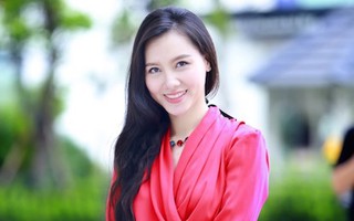 MC Minh Hà hay nhìn vào gương tự nhủ mình đẹp