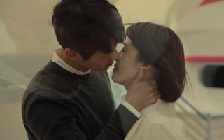 Ha Ji Won hôn trai đẹp kém 13 tuổi, còn chưa kịp vui đã phát hiện sự thật "động trời"