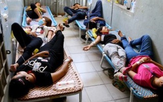 Bình Dương: 184 công nhân khó thở, co rút tay chân sau khi ăn cơm tại nơi làm việc